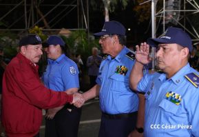 Desfile "La Paz Somos Todos" en saludo al 45 aniversario de fundación del Ministerio del Interior y la Policía Nacional