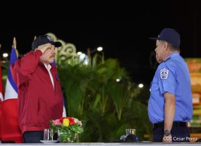 Desfile "La Paz Somos Todos" en saludo al 45 aniversario de fundación del Ministerio del Interior y la Policía Nacional