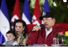 Desfile "La Paz Somos Todos" en saludo al 45 aniversario de fundación del Ministerio del Interior y la Policía Nacional