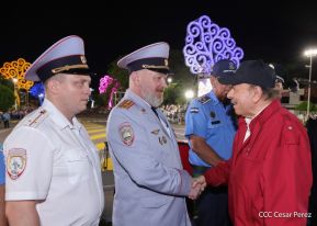 Desfile "La Paz Somos Todos" en saludo al 45 aniversario de fundación del Ministerio del Interior y la Policía Nacional