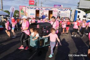  Caminata "Yo Corro por Ellas", por la prevención y lucha contra el cáncer de mama
