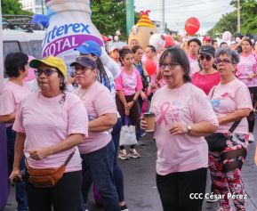  Caminata "Yo Corro por Ellas", por la prevención y lucha contra el cáncer de mama