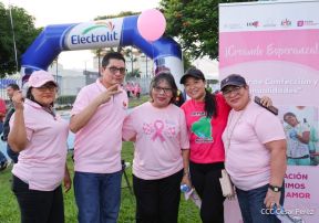  Caminata "Yo Corro por Ellas", por la prevención y lucha contra el cáncer de mama