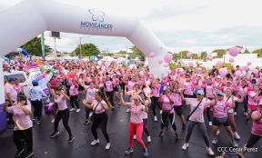  Caminata "Yo Corro por Ellas", por la prevención y lucha contra el cáncer de mama