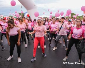  Caminata "Yo Corro por Ellas", por la prevención y lucha contra el cáncer de mama