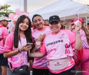  Caminata "Yo Corro por Ellas", por la prevención y lucha contra el cáncer de mama