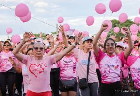  Caminata "Yo Corro por Ellas", por la prevención y lucha contra el cáncer de mama