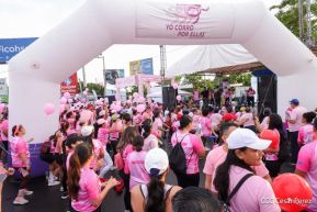  Caminata "Yo Corro por Ellas", por la prevención y lucha contra el cáncer de mama