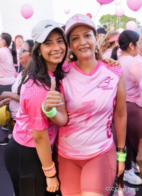  Caminata "Yo Corro por Ellas", por la prevención y lucha contra el cáncer de mama
