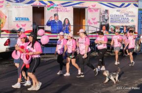  Caminata "Yo Corro por Ellas", por la prevención y lucha contra el cáncer de mama