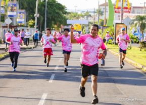  Caminata "Yo Corro por Ellas", por la prevención y lucha contra el cáncer de mama