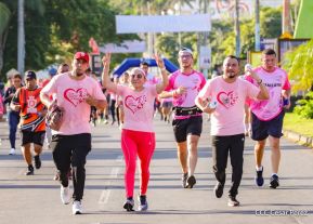  Caminata "Yo Corro por Ellas", por la prevención y lucha contra el cáncer de mama