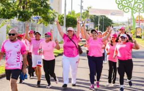  Caminata "Yo Corro por Ellas", por la prevención y lucha contra el cáncer de mama