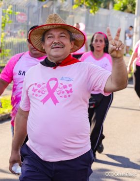  Caminata "Yo Corro por Ellas", por la prevención y lucha contra el cáncer de mama