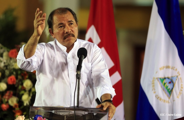 Daniel y Rosario celebran junto al pueblo el Día Internacional de los Trabajadores