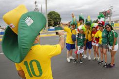 Brasil 2014: Seguidores de Brasil y México esperan encuentro