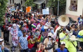 Cultura Nacional: Familias de Masaya participan del Tradicional Torovenado de Monimbó