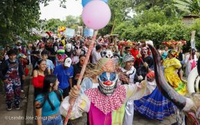 Cultura Nacional: Familias de Masaya participan del Tradicional Torovenado de Monimbó