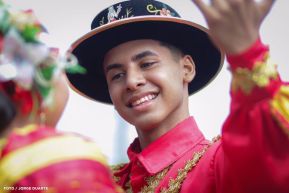 Cultura Nacional: Familias de Masaya participan del Tradicional Torovenado de Monimbó