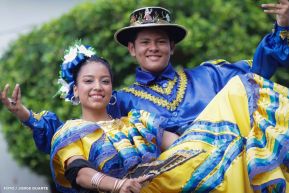Cultura Nacional: Familias de Masaya participan del Tradicional Torovenado de Monimbó