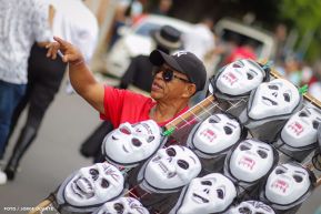 Cultura Nacional: Familias de Masaya participan del Tradicional Torovenado de Monimbó