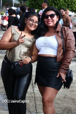 Nicaragüenses cierran ciclos con Aventura