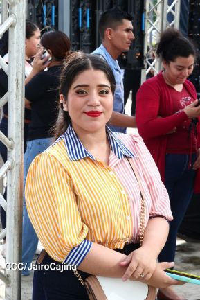 Nicaragüenses cierran ciclos con Aventura