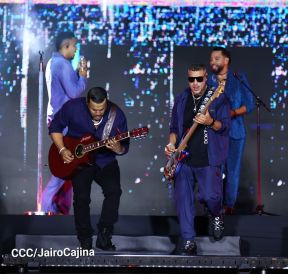 Nicaragüenses cierran ciclos con Aventura