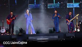 Nicaragüenses cierran ciclos con Aventura