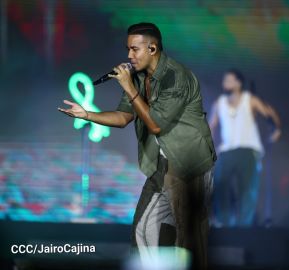 Nicaragüenses cierran ciclos con Aventura