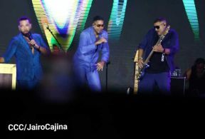 Nicaragüenses cierran ciclos con Aventura