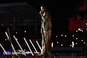 Nicaragüenses cierran ciclos con Aventura