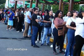 Nicaragüenses cierran ciclos con Aventura