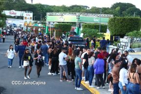 Nicaragüenses cierran ciclos con Aventura