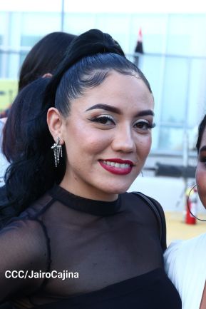 Nicaragüenses cierran ciclos con Aventura