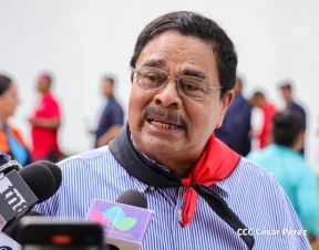 Nicaragüenses rinden homenaje al Comandante Carlos Fonseca a 48 años de su tránsito a la inmortalidad