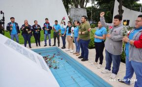 Nicaragüenses rinden homenaje al Comandante Carlos Fonseca a 48 años de su tránsito a la inmortalidad