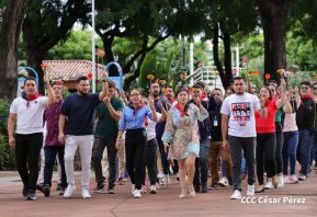 Nicaragüenses rinden homenaje al Comandante Carlos Fonseca a 48 años de su tránsito a la inmortalidad