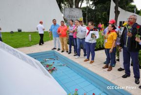 Nicaragüenses rinden homenaje al Comandante Carlos Fonseca a 48 años de su tránsito a la inmortalidad