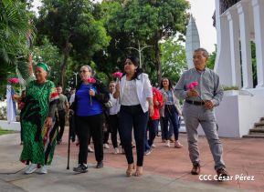 Nicaragüenses rinden homenaje al Comandante Carlos Fonseca a 48 años de su tránsito a la inmortalidad