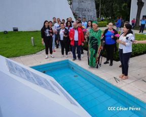 Nicaragüenses rinden homenaje al Comandante Carlos Fonseca a 48 años de su tránsito a la inmortalidad
