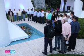 Nicaragüenses rinden homenaje al Comandante Carlos Fonseca a 48 años de su tránsito a la inmortalidad
