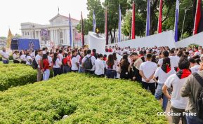Nicaragüenses rinden homenaje al Comandante Carlos Fonseca a 48 años de su tránsito a la inmortalidad