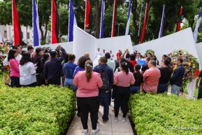 Nicaragüenses rinden homenaje al Comandante Carlos Fonseca a 48 años de su tránsito a la inmortalidad