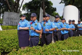 Nicaragüenses rinden homenaje al Comandante Carlos Fonseca a 48 años de su tránsito a la inmortalidad
