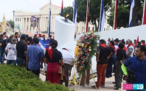 Nicaragüenses rinden homenaje al Comandante Carlos Fonseca a 48 años de su tránsito a la inmortalidad