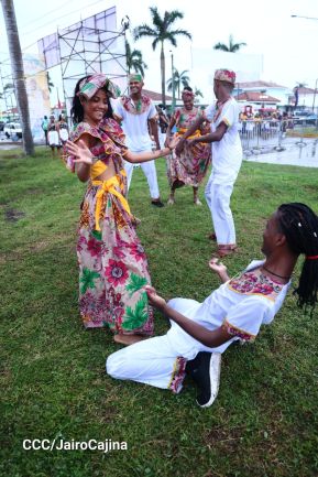 Festival de Arte y Cultura Caribeña en el Puerto Salvador Allende
