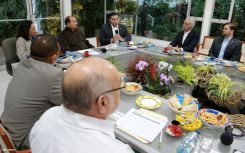 Presidente Daniel y Compañera Rosario se reúnen con directivos AMCHAM