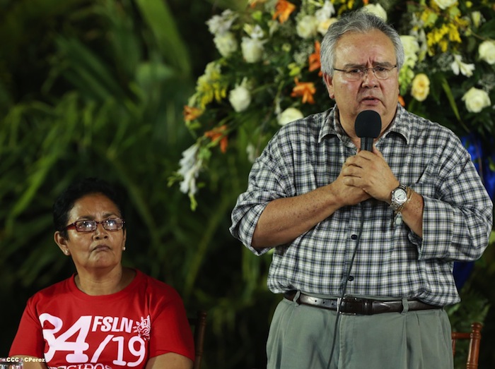 Daniel y Rosario celebran junto al pueblo el Día Internacional de los Trabajadores