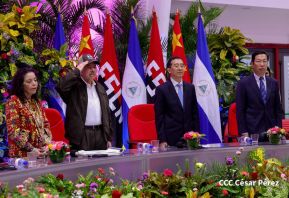 Comandante Daniel y Compañera Rosario en la XVIII Cumbre Empresarial China - Latinoamérica y el Caribe